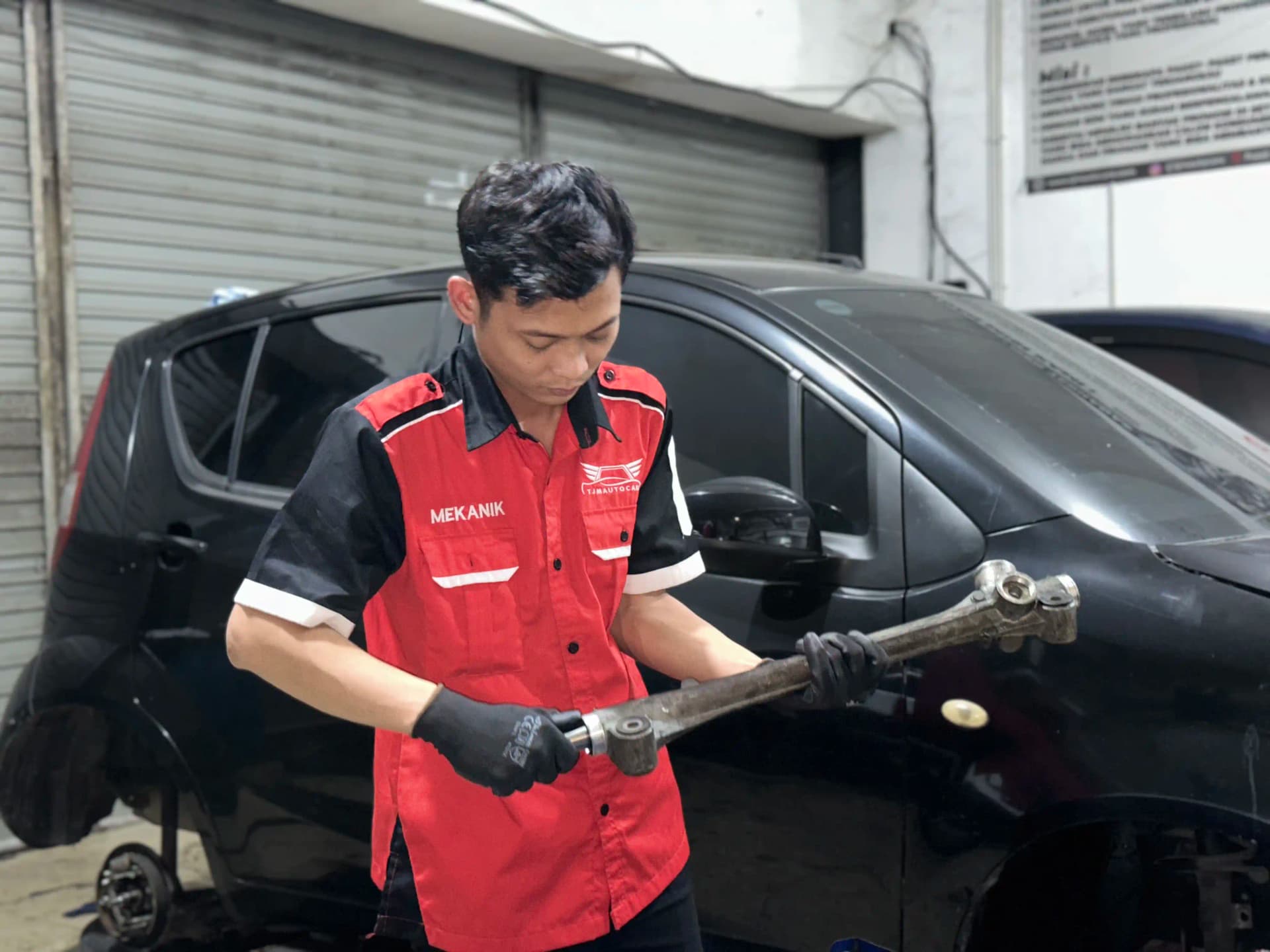 Perbaikan poros rack steer