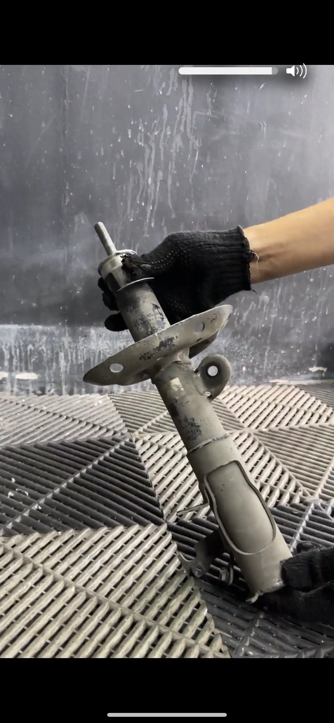 Pemeriksaan shockbreaker depan