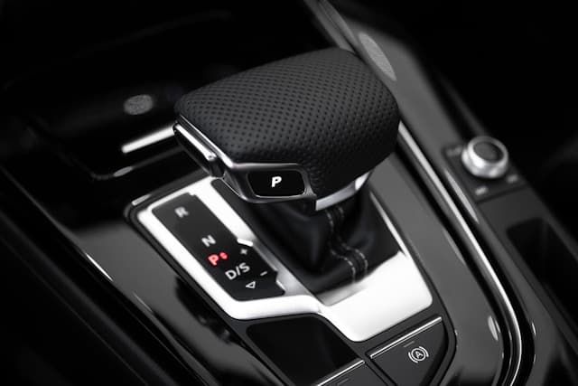 Overhaul CVT Bisa Jadi Solusi Saat Transmisi Mobil Bermasalah, Ini Proses dan Biayanya