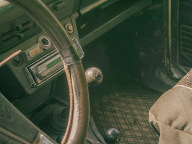 Jenis Karpet Mobil: Kenali 5 Pilihan Bahan, Fungsi, dan Tips Memilihnya