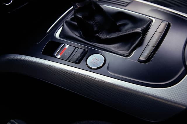 Electronic Parking Brake (EPB): Pengertian, Fungsi, dan Cara Kerjanya pada Sistem Rem Mobil