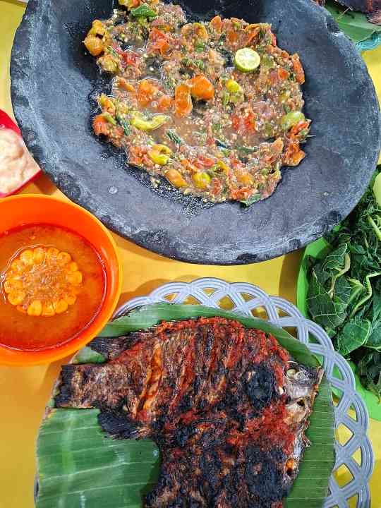 Sambal seruit dan ikan bakar
