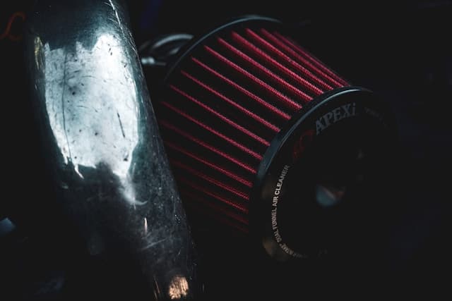 Fungsi Filter Oli Mobil dan Dampaknya Jika Tidak Dirawat
