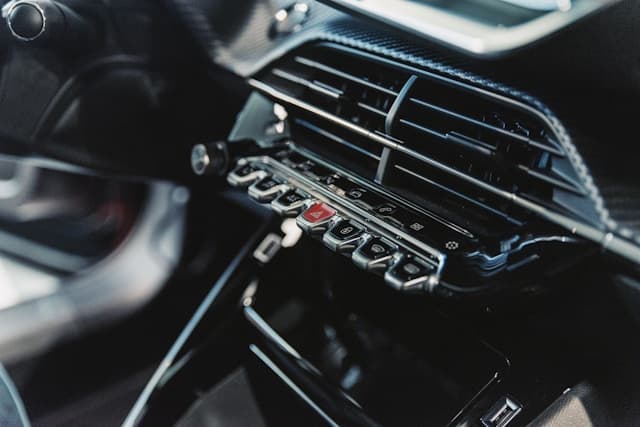 Blower AC Mobil Mati? Pahami Penyebab dan Solusi Mengatasinya