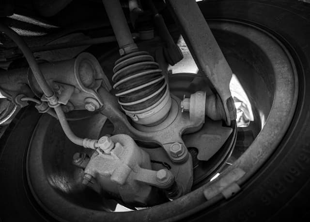 Fungsi Ball Joint Mobil yang Menjaga Stabilitas, Kemudi, dan Kenyamanan Berkendara