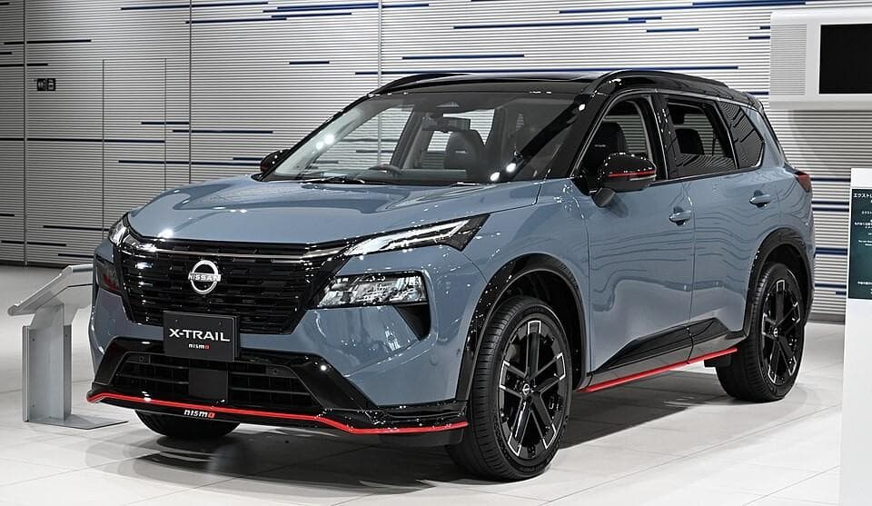 960px-2025 Nissan X-Trail Nismo Advanced Package e-4ORCE (1)