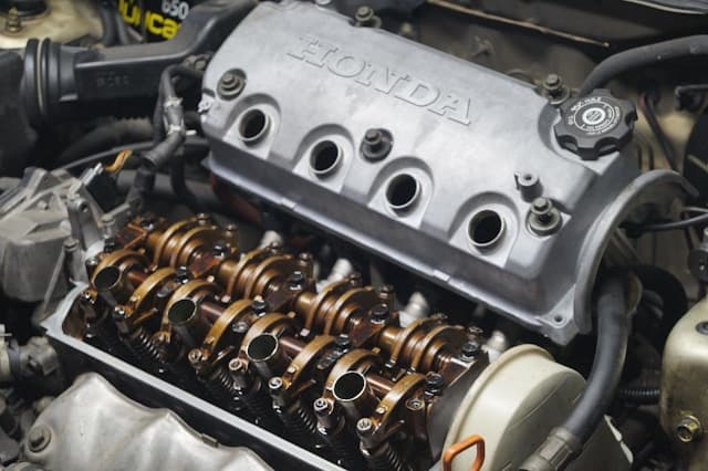 Mengenal Fungsi Gasket pada Mesin Mobil, dari Jenis hingga Tanda Kerusakannya
