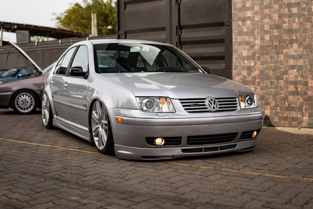 Air Suspension Mobil: Cara Kerja, Fungsi, Kelebihan, dan Kekurangannya