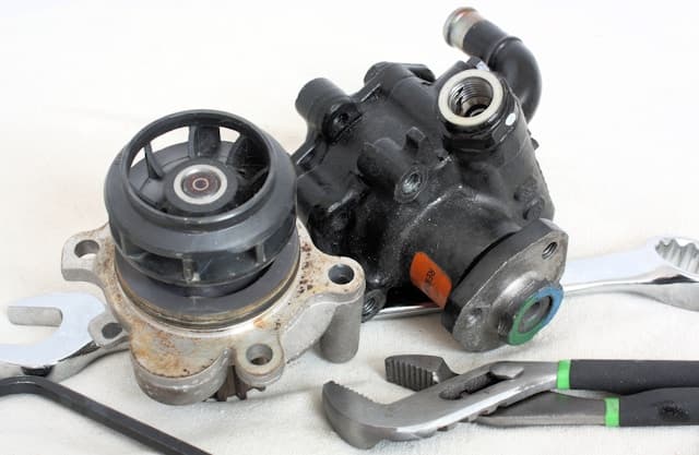 Mengenal Fungsi Water Pump Mobil, Ciri Kerusakan dan Cara Merawatnya